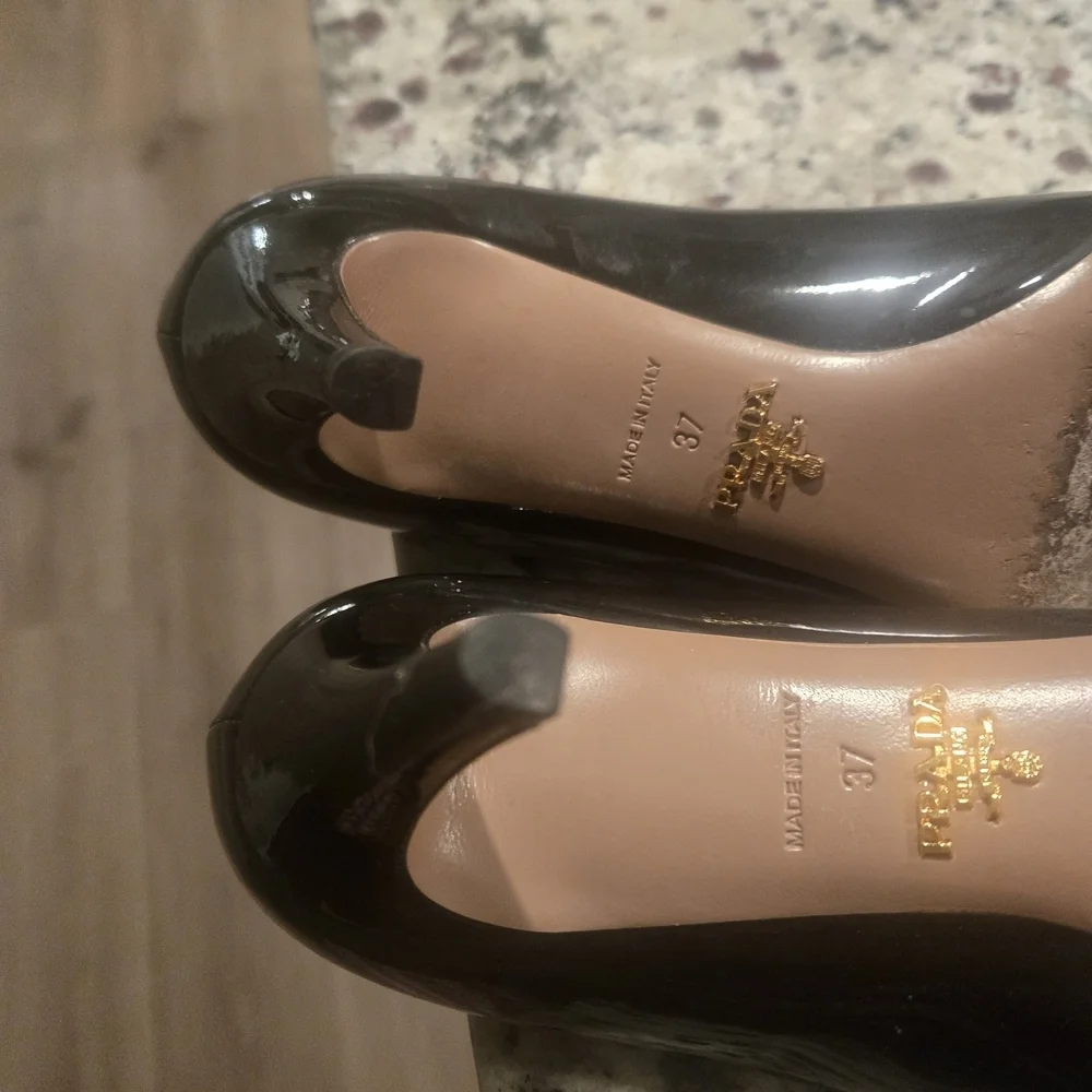 Prada Women's Black Pumps
